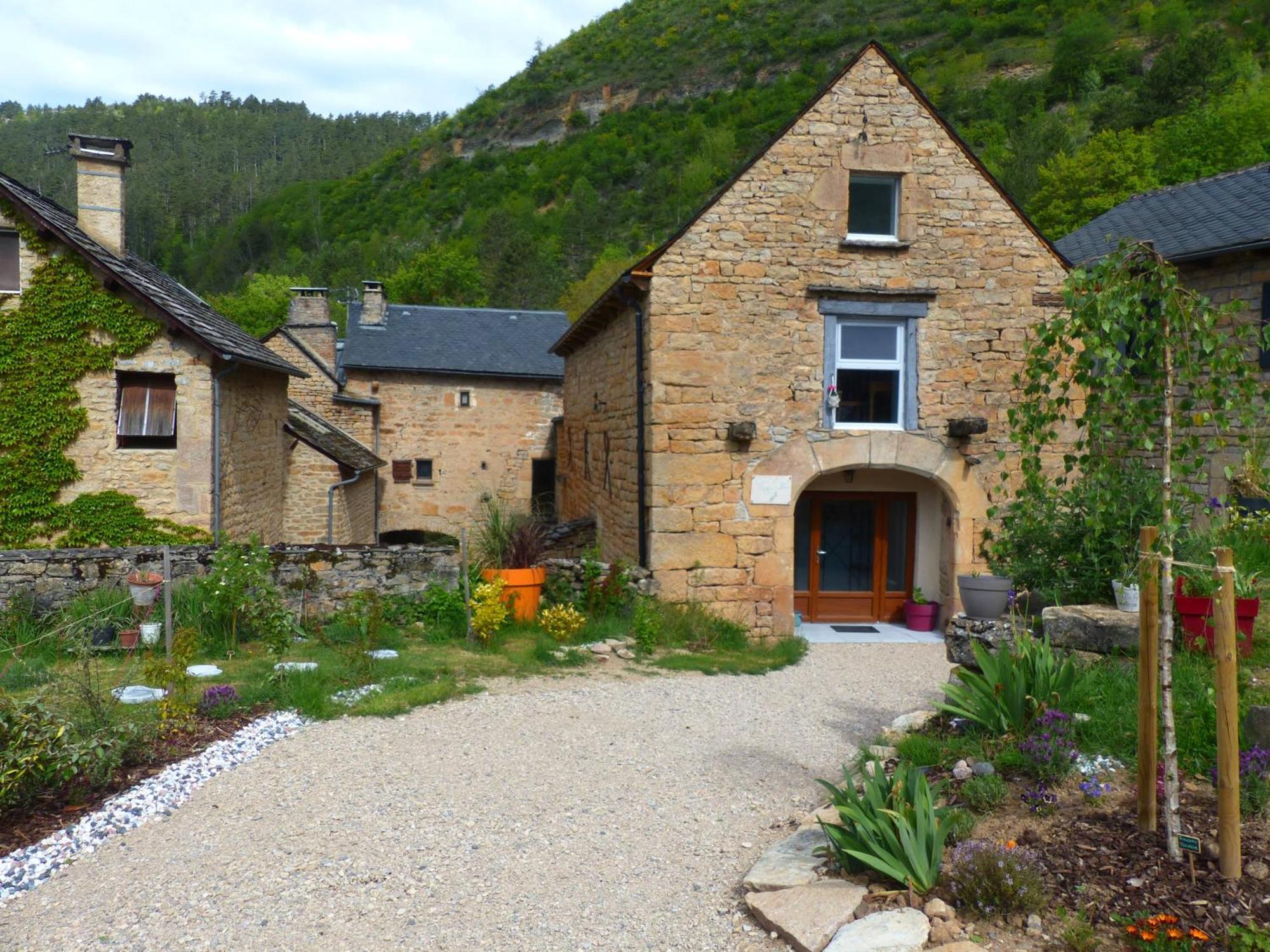 Gite Le Nid Du Colibri - 12 Pers Brenoux Exterior photo